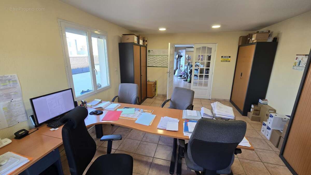 Locaux/Biens immobiliers - photo 9