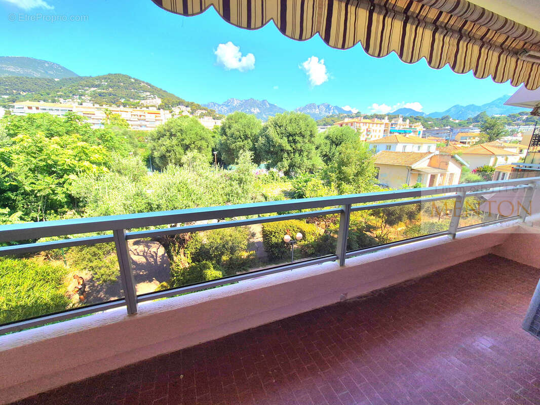 Appartement à ROQUEBRUNE-CAP-MARTIN