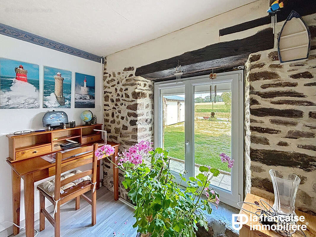 Maison à PIRE-SUR-SEICHE