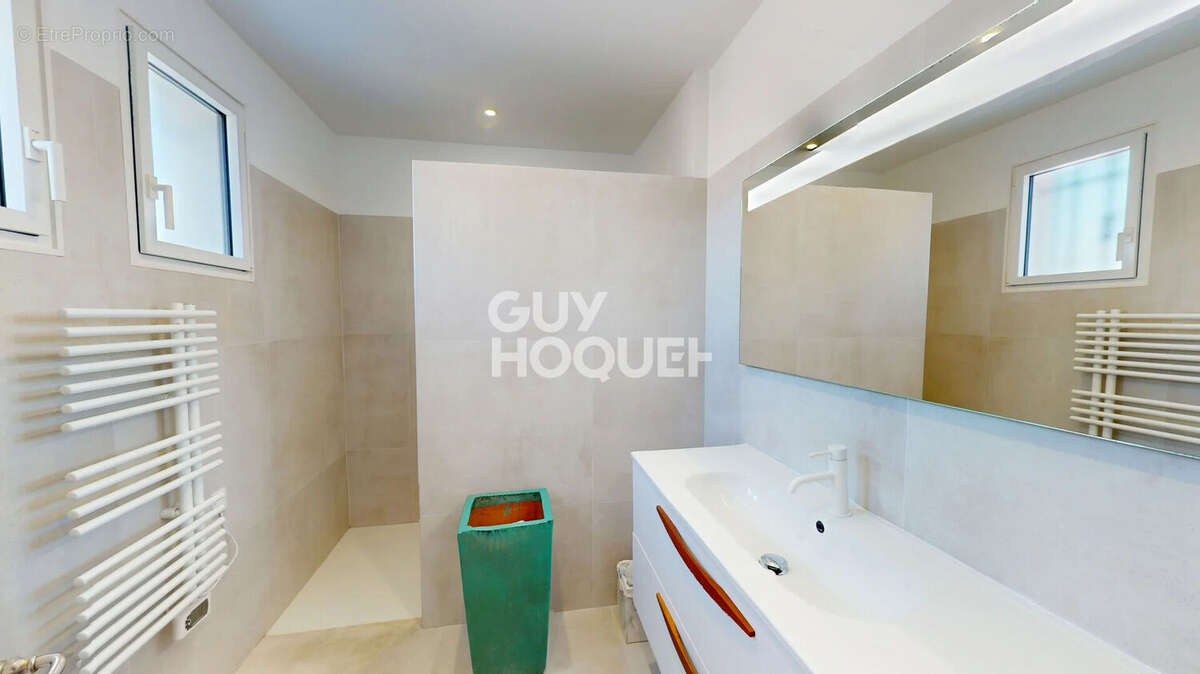 Maison SAINT JEAN DE LUZ 7 Pièces 171 m² - photo 10