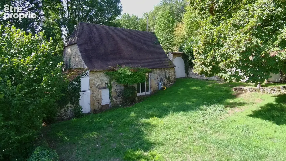 Charmante maison en pierre de 4 chambres avec grange et terrain - photo 15