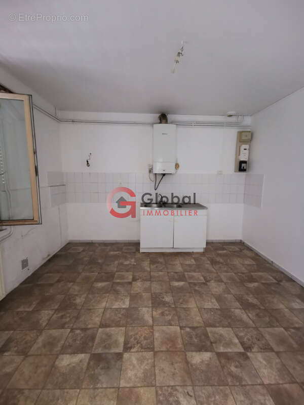RARE ! Ensemble immobilier de 2 maisons à Landogne (63380) - photo 14