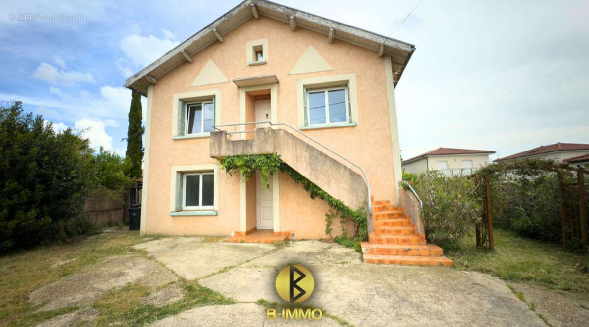 Maison à ROUSSILLON