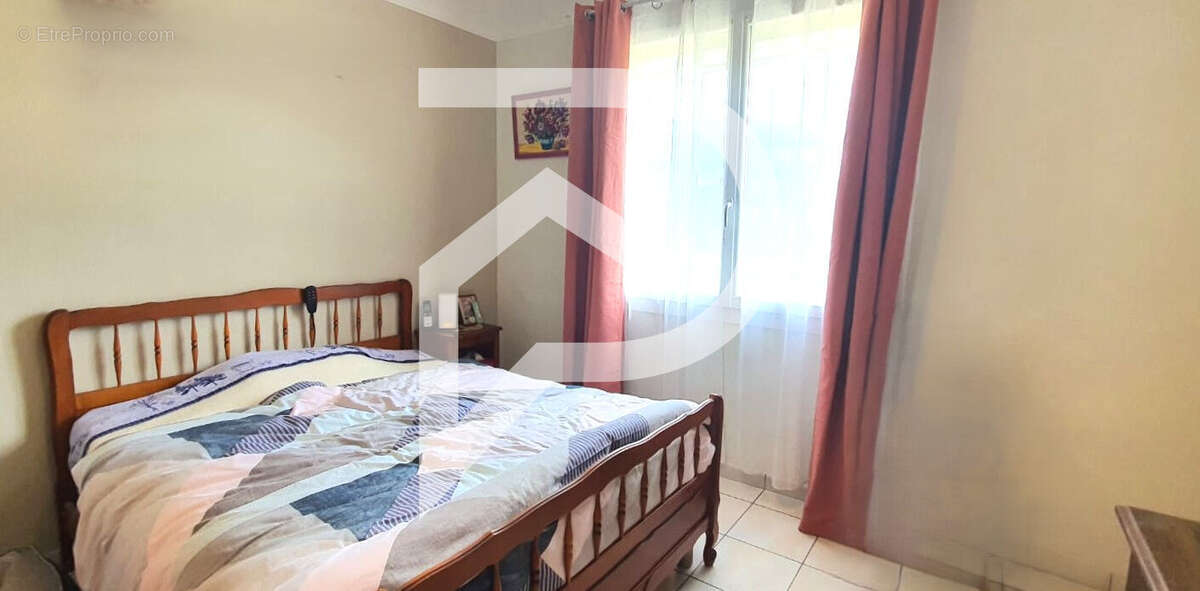 Appartement à SAINT-GENIS-DES-FONTAINES