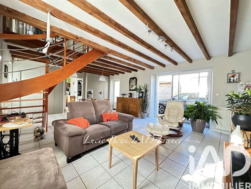 Photo 2 - Maison à LA MONTAGNE
