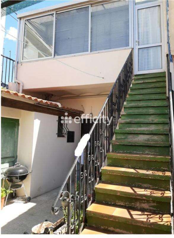 Appartement à MARSEILLE-15E