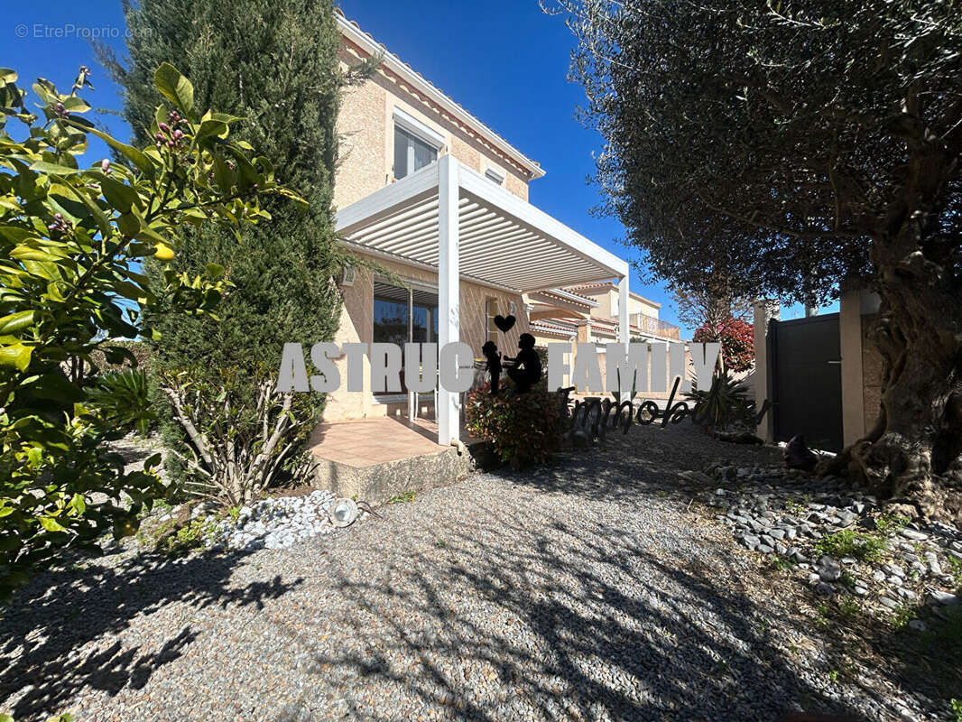 Aigues mortes - maison au calme et grands volumes - 3 chambres - garage - photo 3