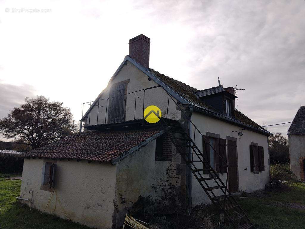 Maison à LURCY-LEVIS