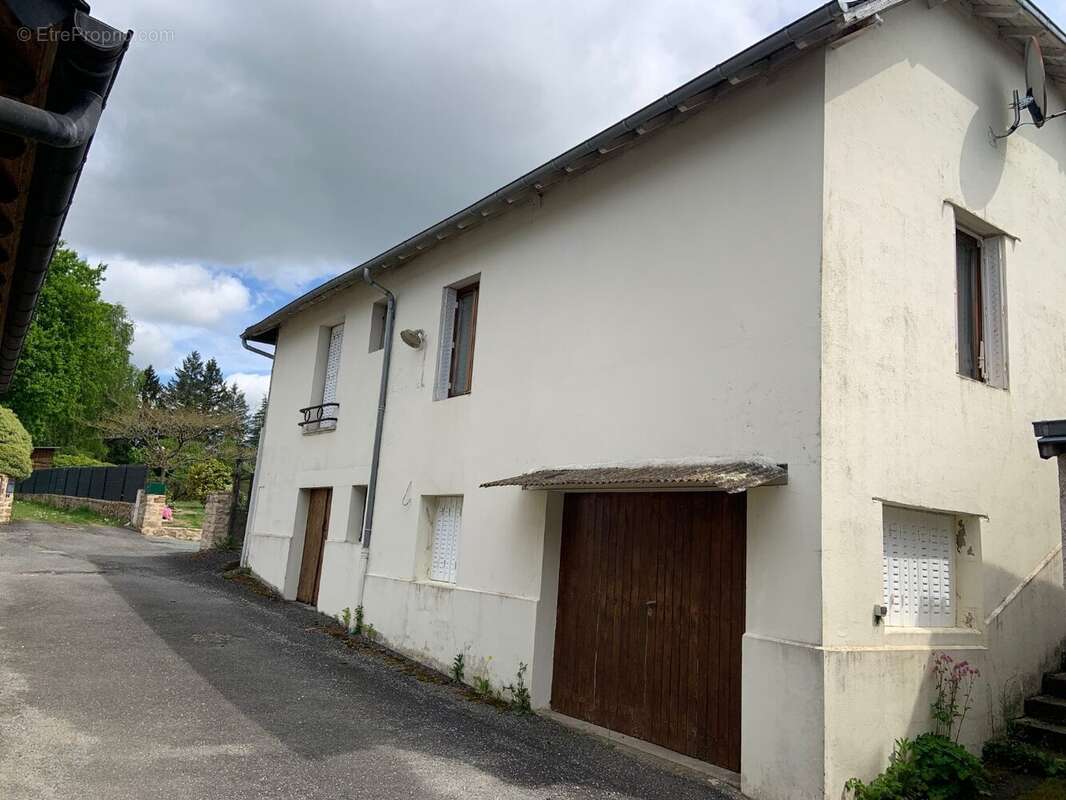 Maison - 3 chambres, Jardin 311 m2 avec garage. - photo 4