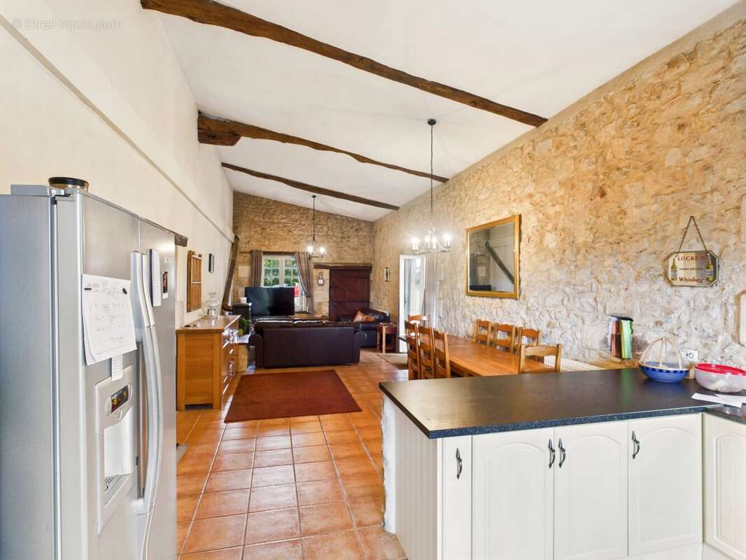Charmante maison charentaise en pierre avec maison d'amis, piscine et plus de 1Ha de terrain - photo 33