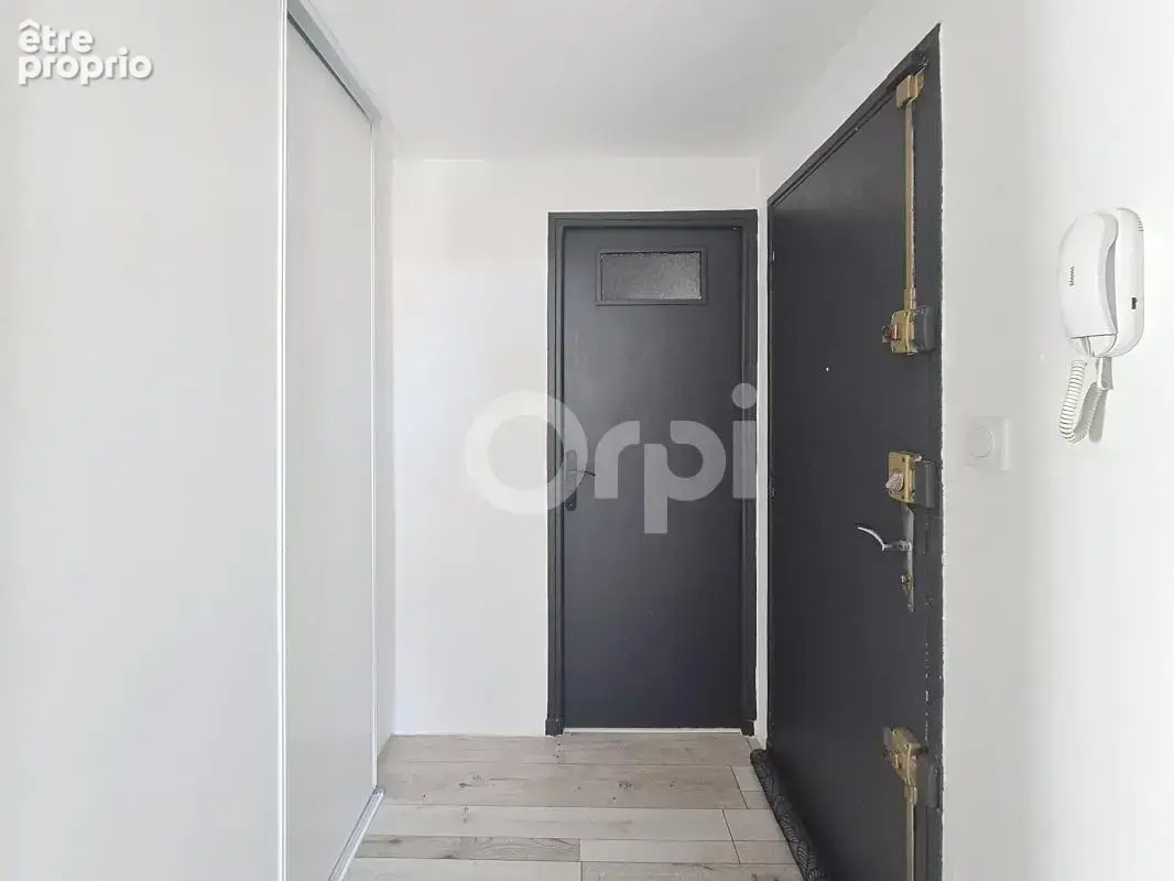 Appartement À Vendre - photo 2