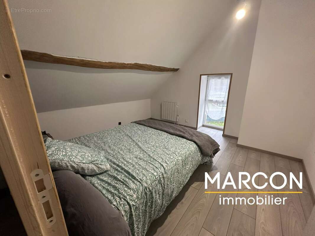 Maison à SAINT-LEGER-BRIDEREIX