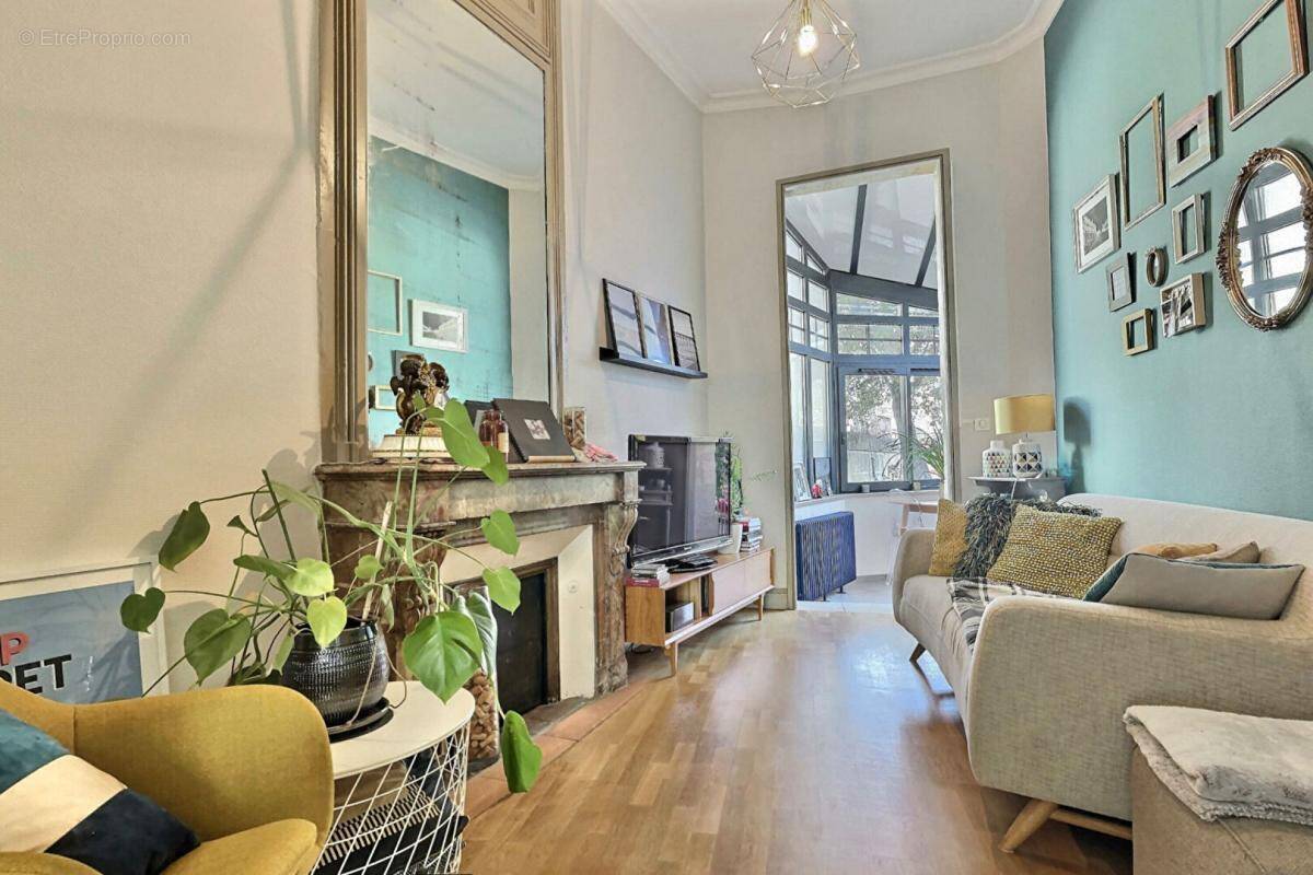 Appartement à BORDEAUX