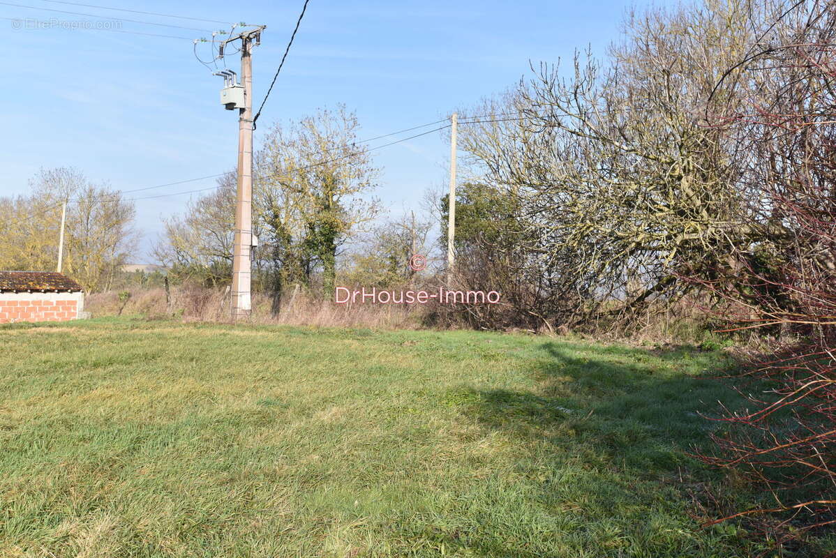 Terrain à L&#039;ISLE-JOURDAIN