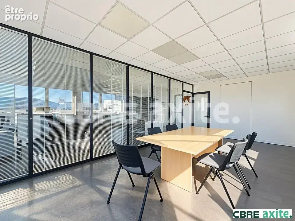 Commerce 121 m² à vendre à Chateau-Gaillard (01500) - photo 3