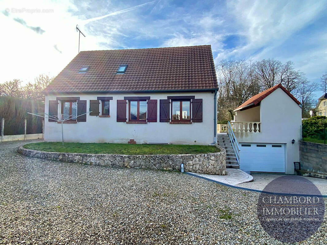 Maison à CHITENAY