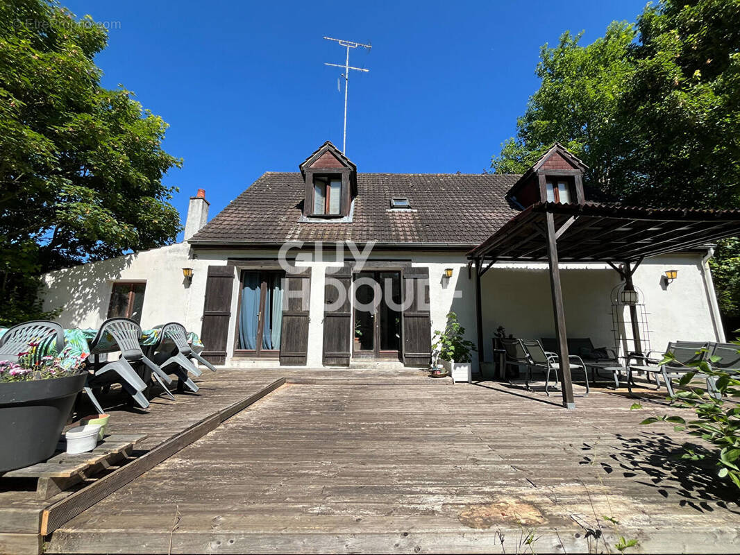 Maison à MALESHERBES