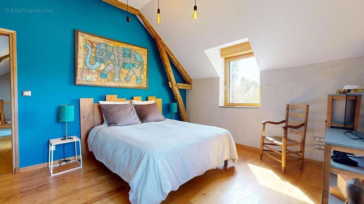 Chambre étage - Maison à SAINT-CYPRIEN