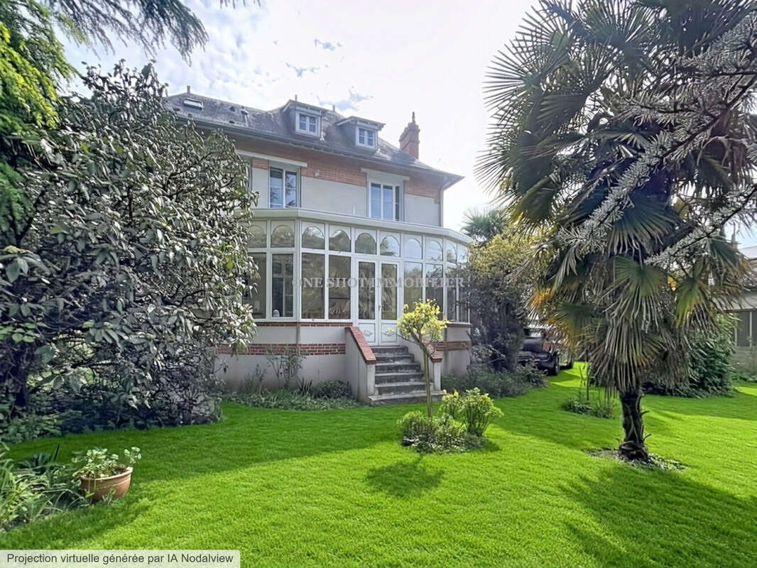 Maison 242 m² à Orleans  - photo 3