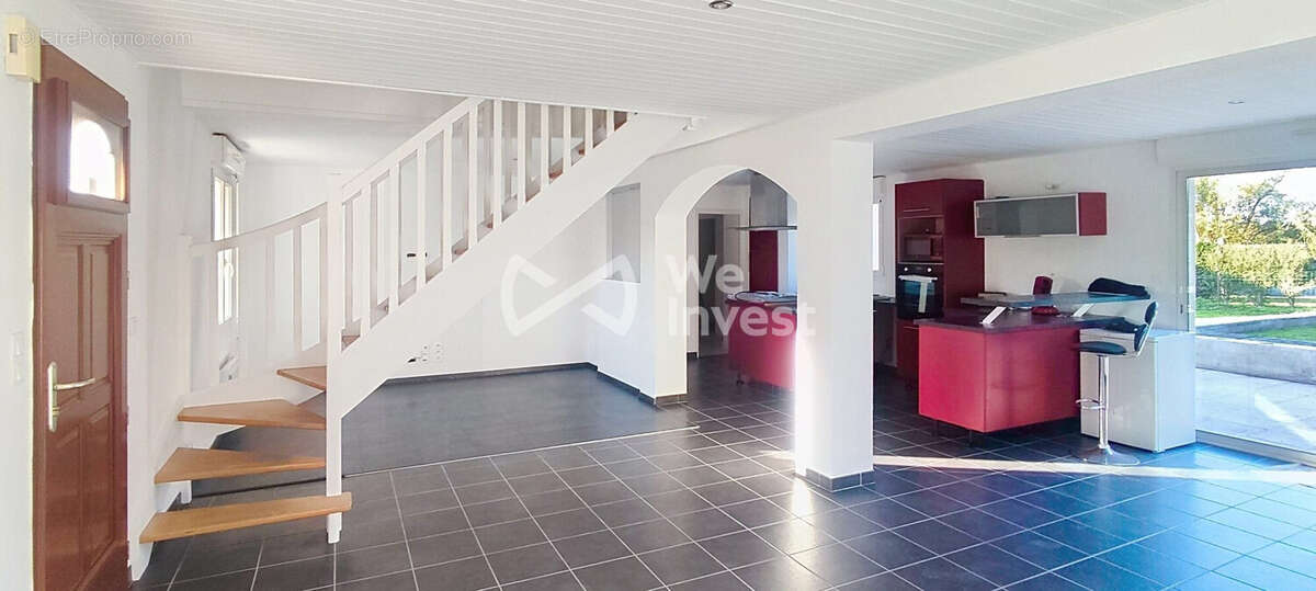Maison à DERVAL