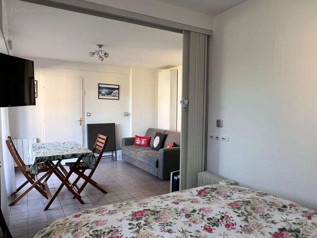 DEAUVILLE – Appartement à quelques pas de la plage et du centre-ville - photo 8