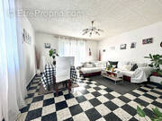 Appartement à SAINT-PIERRE-LES-NEMOURS