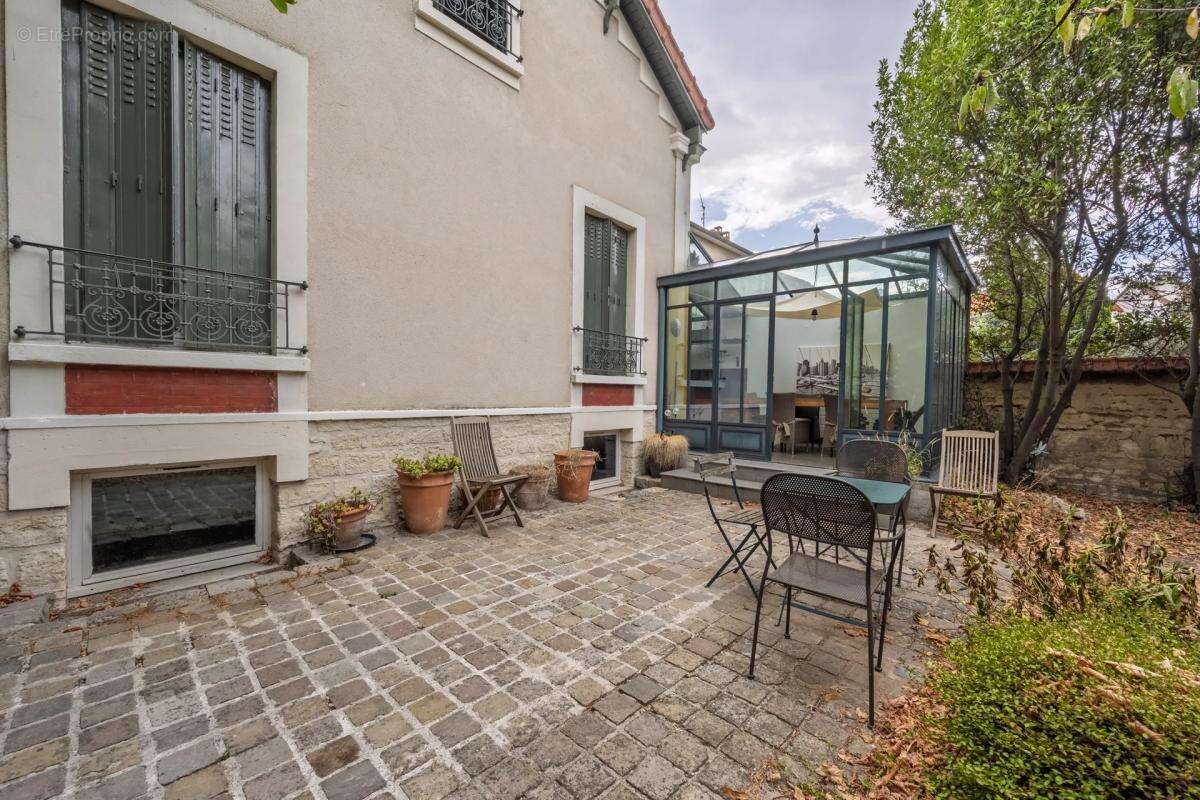 Maison de 5 pièces de 152 m² à Saint-Maur-des-Fossés - photo 15
