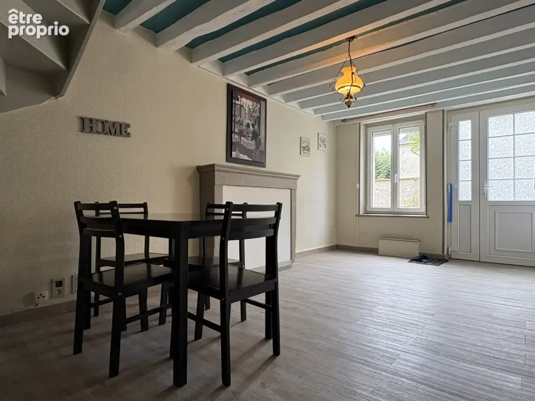 Maison de ville dans un bourg tous commerces - photo 3