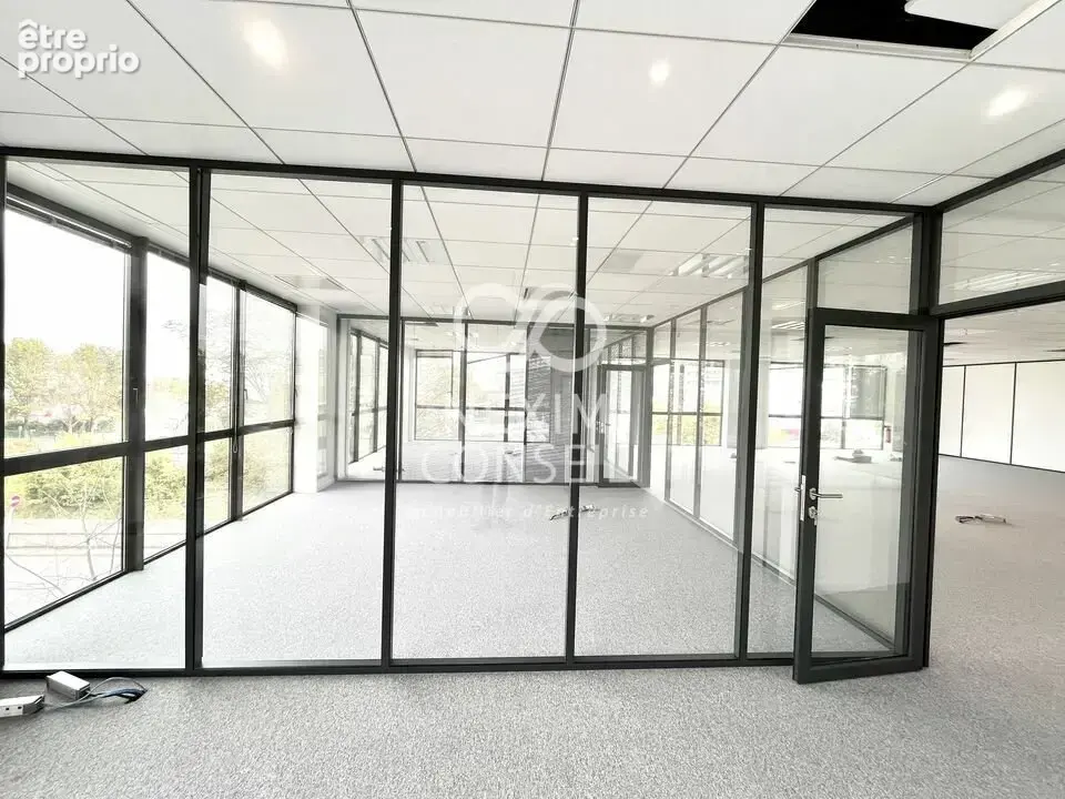 Commerce 5 000 m² à vendre à Gennevilliers (92230) - photo 3