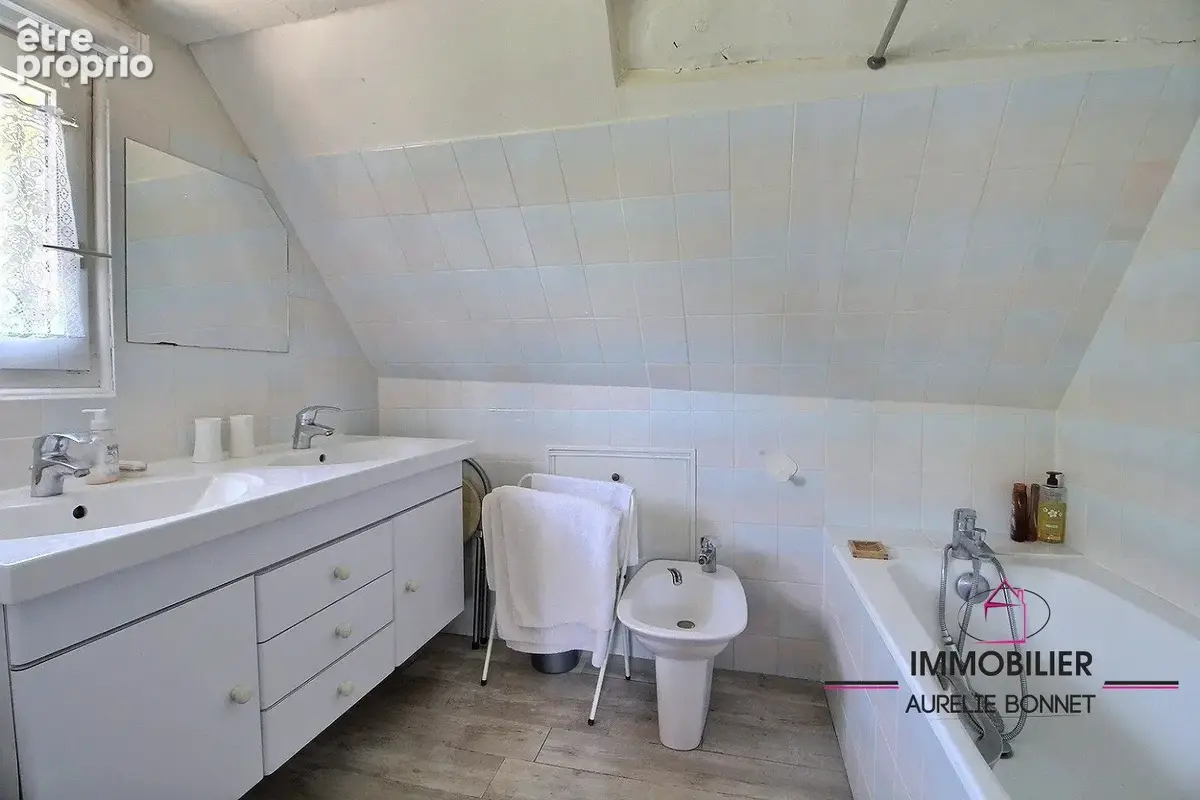 Maison 170 m² à Saint-Julien-Sur-Calonne  - photo 8