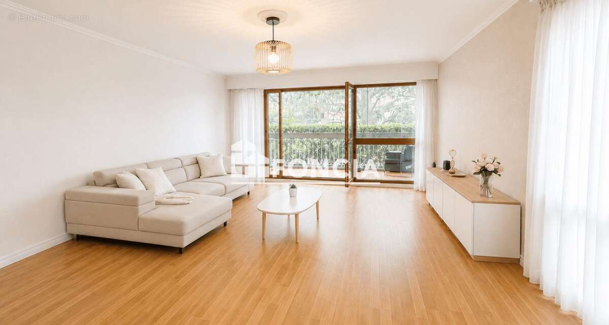 Appartement à VELIZY-VILLACOUBLAY