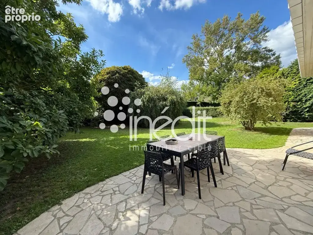 Superbe maison individuelle de 5 chambres, jardin et garage à la limite de Lambersart - photo 11