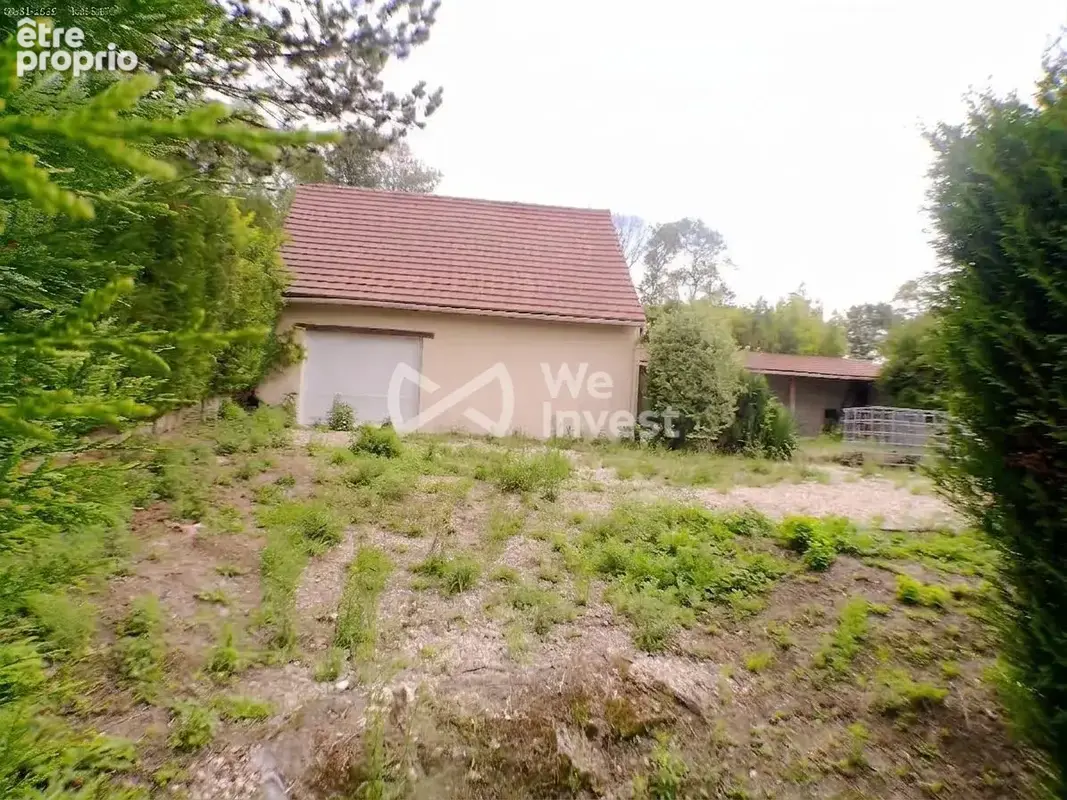 Parking à TRIE-LA-VILLE
