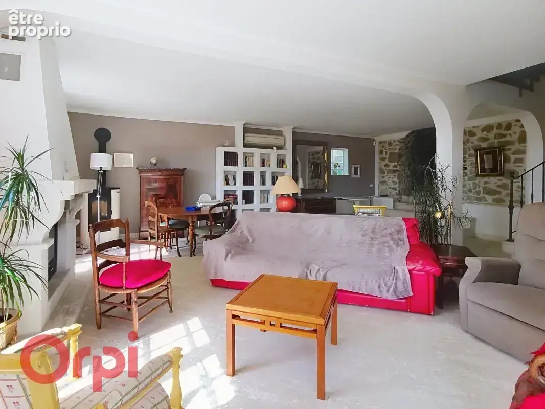 Véritable mas à vendre à Evenos - photo 5