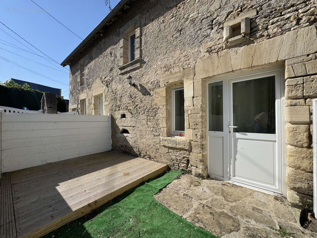 Maison de bourg avec extérieur - photo 2