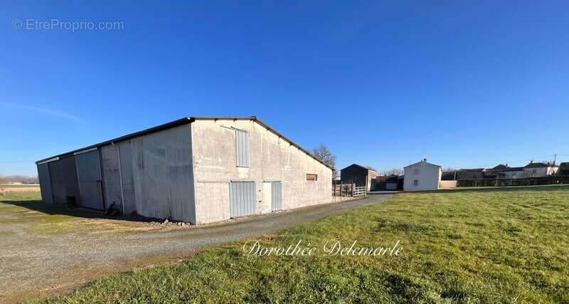 Maison à SAINT-PIERRE-DE-L&#039;ILE