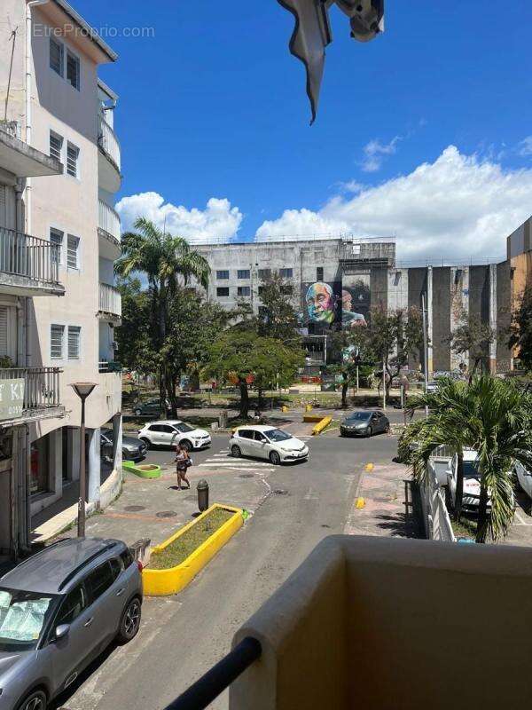 Commerce à POINTE-A-PITRE