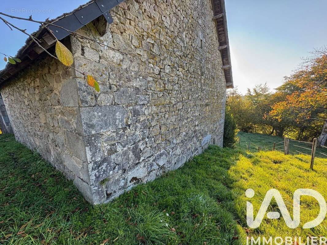 Photo 9 - Maison à LIGINIAC