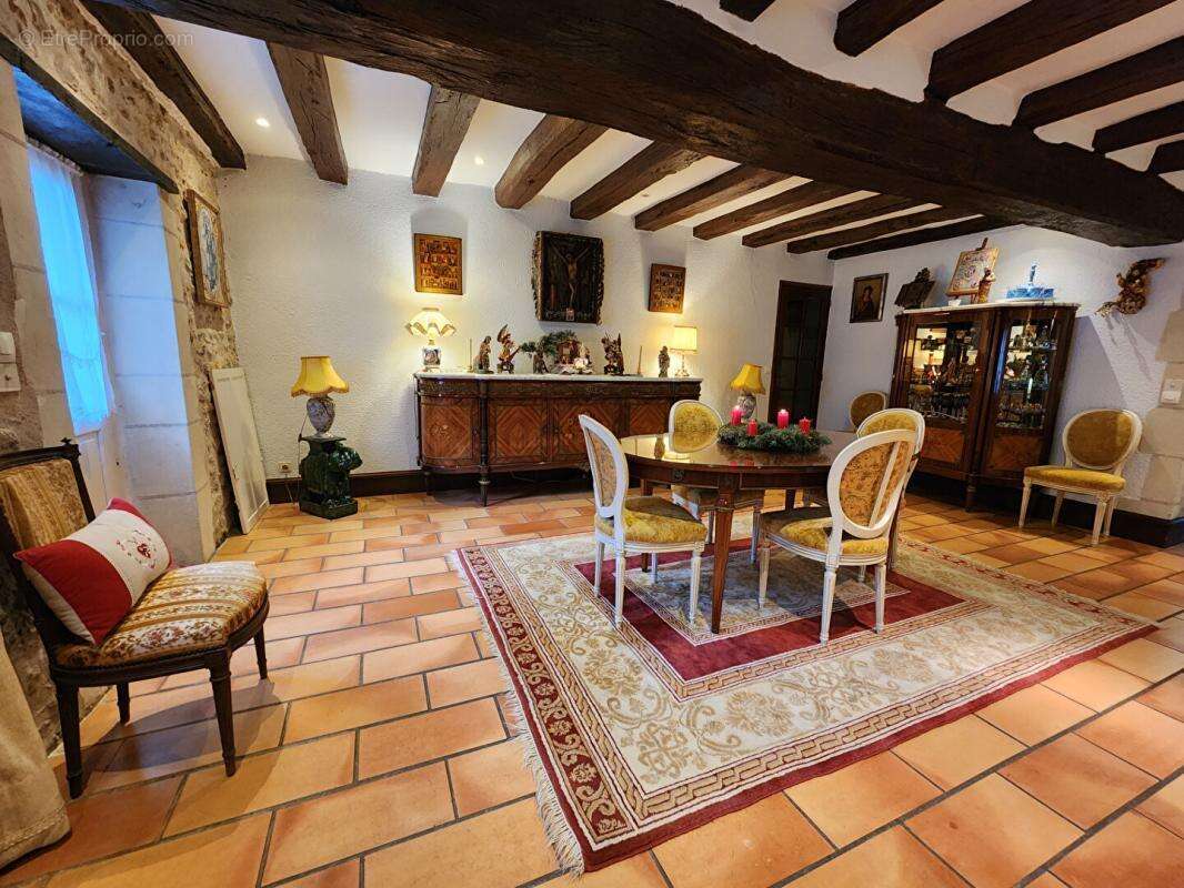 Maison à SAINT-JEAN-SAINT-GERMAIN