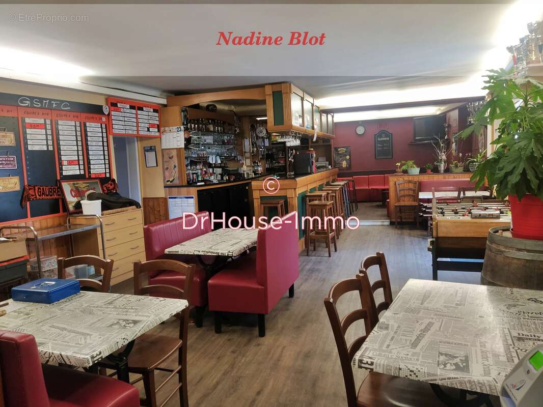 Commerce à SAINT-MARTIN-DES-TILLEULS