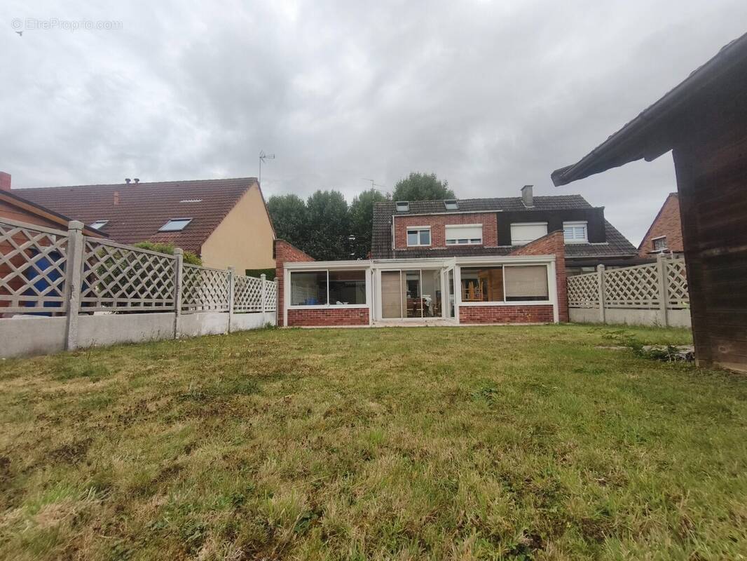 Maison à MONTIGNY-EN-GOHELLE