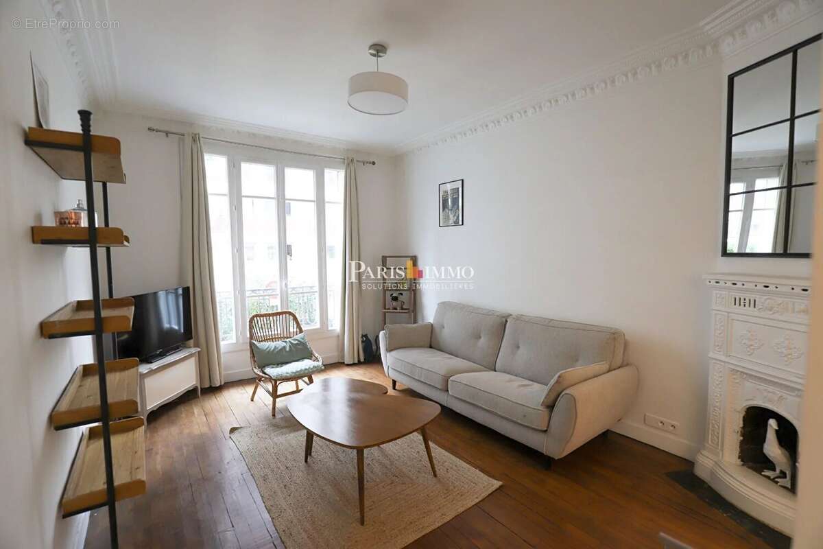 Appartement à PARIS-18E