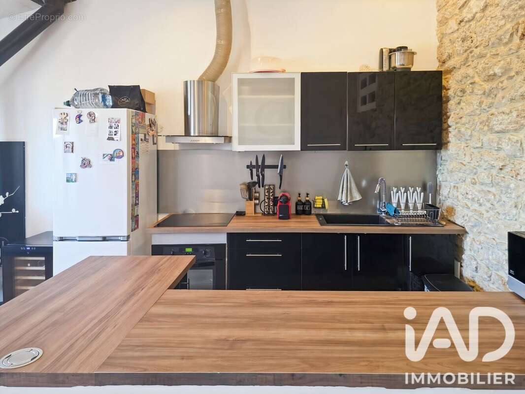 Maison 93 m² à Montblanc  - photo 8