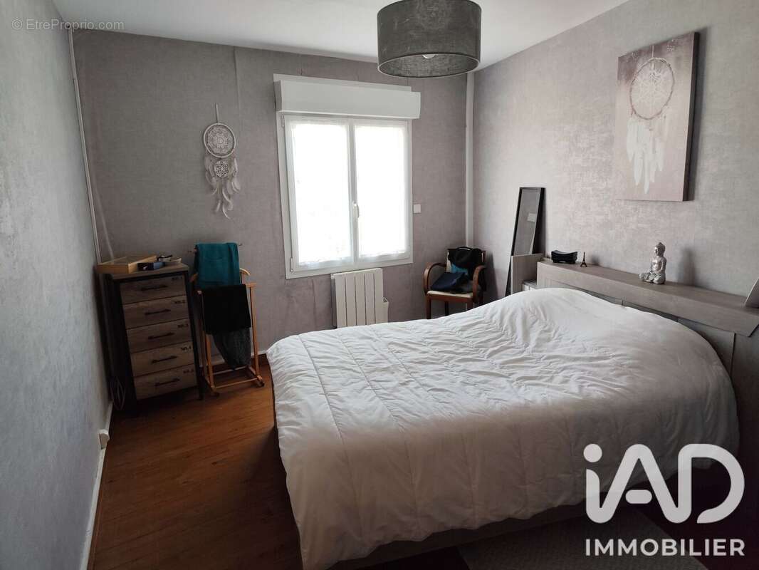 Maison 110 m² à Lagord  - photo 4