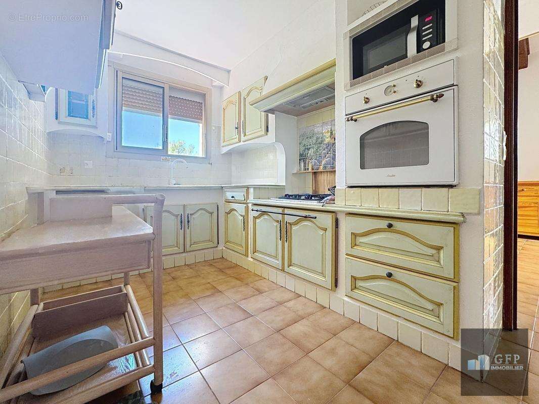 Maison à BORMES-LES-MIMOSAS