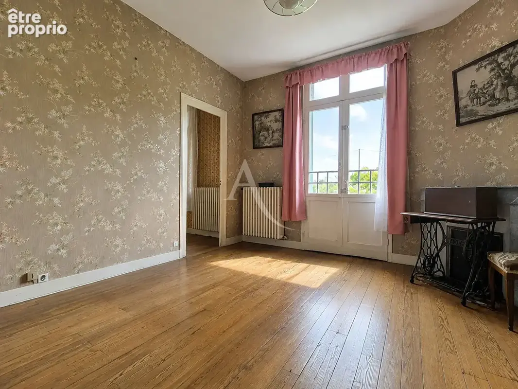GRADIGNAN Prieuré de Cayac - Jolie maison à rénover ou agrandir avec beau jardin - photo 4