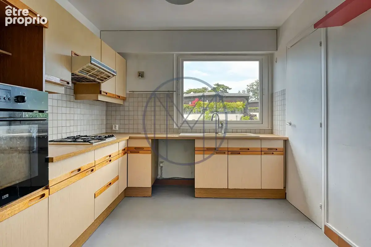 Appartement Versailles 5 pièce(s)-secteur Pershing-Ascenseur-Balcons-Gardien - photo 5