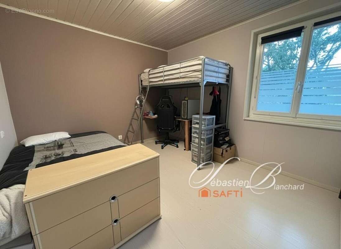 Photo 4 - Maison à INJOUX-GENISSIAT