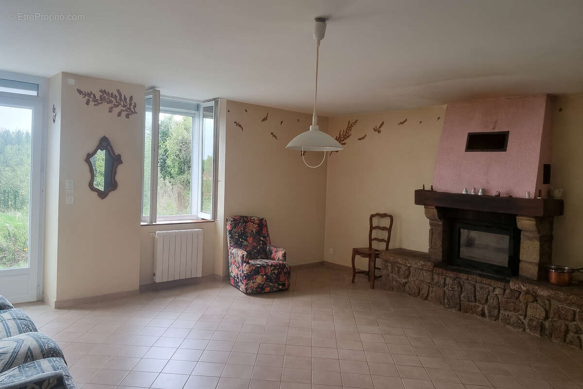Maison à LES LOGES-MARCHIS