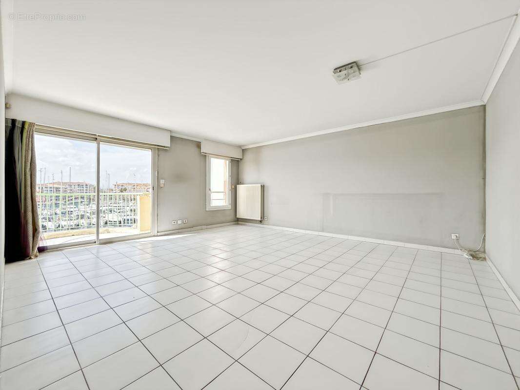 Appartement à FREJUS